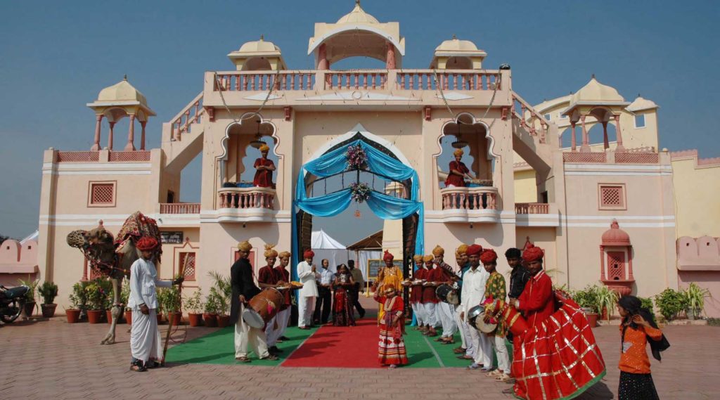 Nakhrali dhani Indore Talk